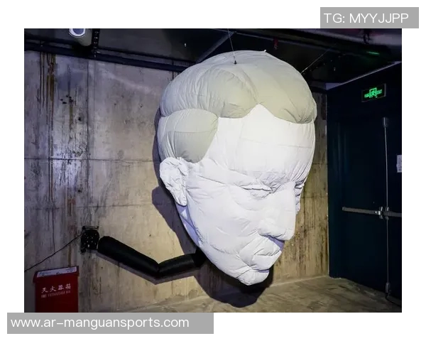 《足球明星化身戏剧角色揭开神秘面纱精彩纷呈的变装之旅》